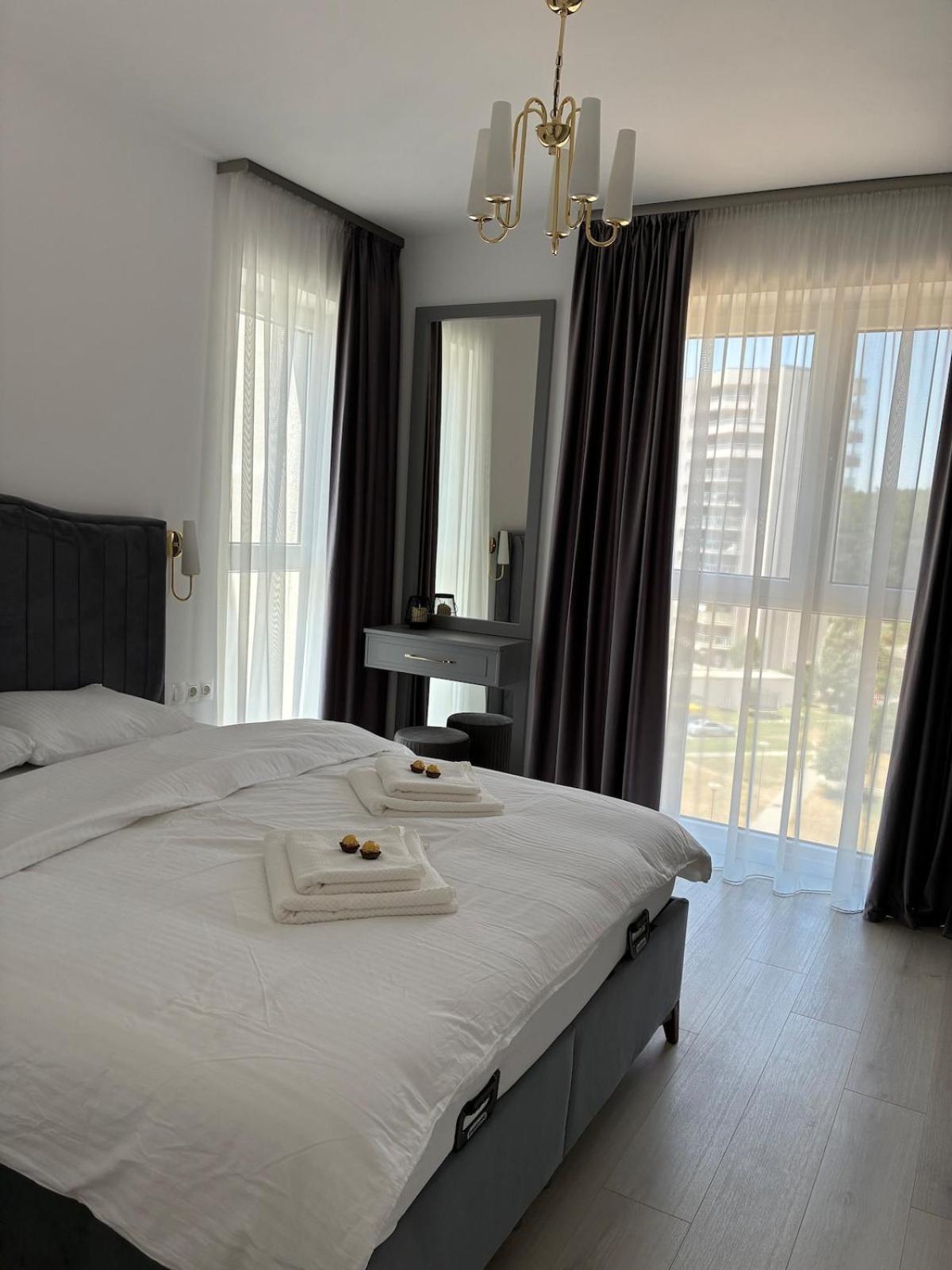 Neo Sase - Denya Forest - Private Parking Timisoara
